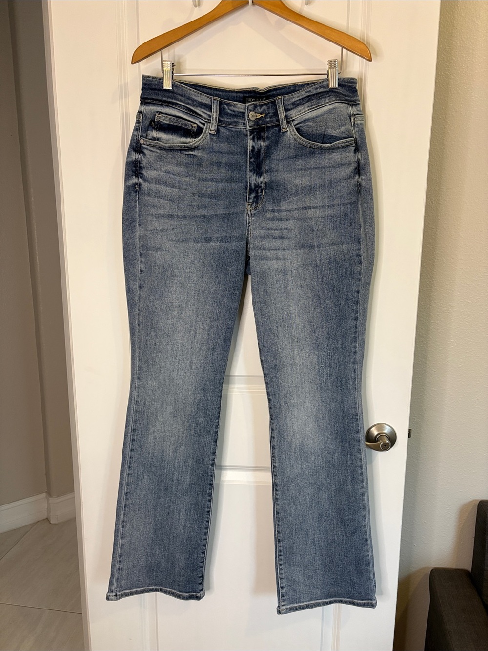 Judy Blue Mid Rise Boot Cut Jeans Medium Wash Style JB82337LT-PL Size 14W - Picture 2 of 12